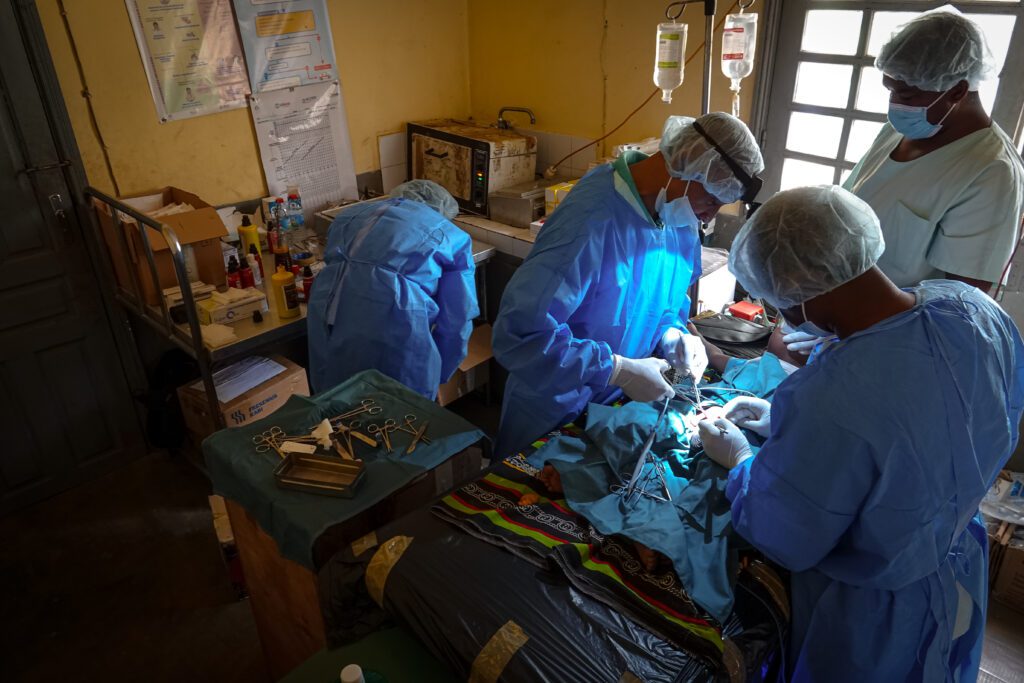 MAF/Hovercraft mobile medical clinics include minor and major surgery (credit: A.Gino Randrianasolo)