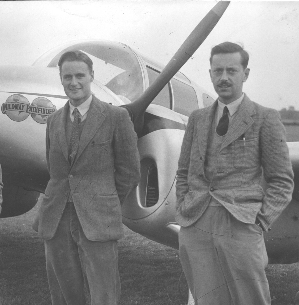 Jack (R) & Stuart King (L) in front of the Mildmay Pathfinder in Jan 1948 (credit: MAF Archive)