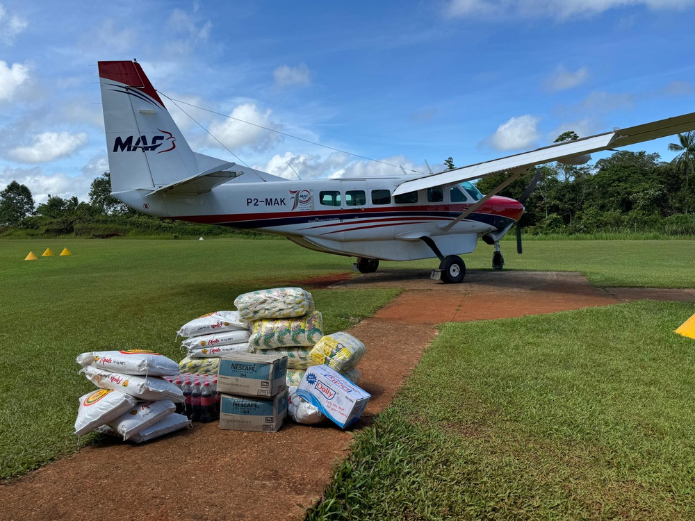 Without MAF’s regular food deliveries, the people of Mougulu would go hungry (credit: Sally Lloyd) 