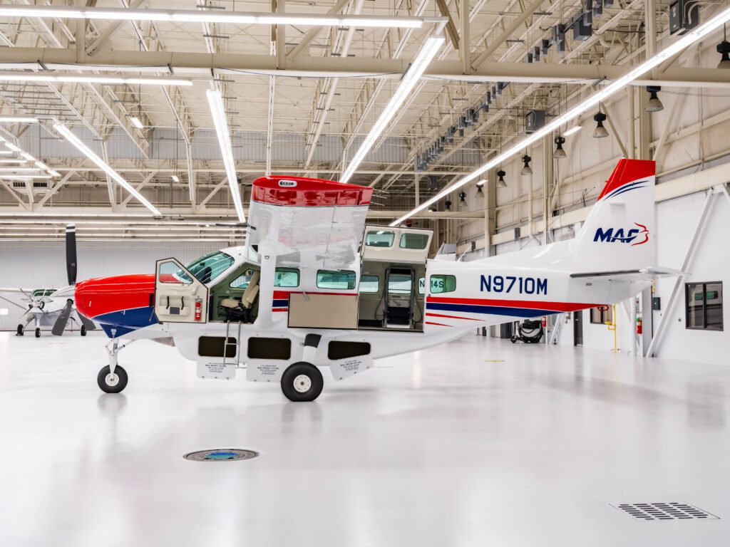The new 9-seater Cessna 208 Caravan before it’s re-registered as ‘P2-AFD’ (credit: Textron Aviation)
