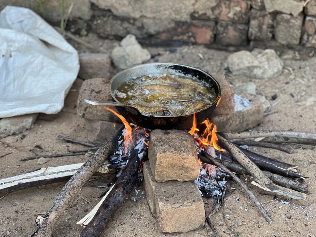 Open fires are more dangerous and harmful to the environment (credit: Irina Randriamandrato)