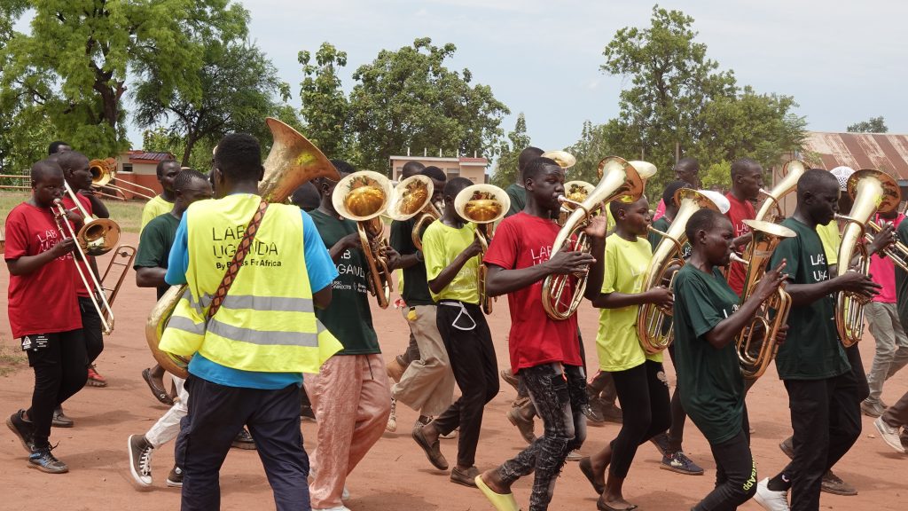 Both refugees and locals participate in classes, which creates social cohesion (credit: Damalie Hirwa)