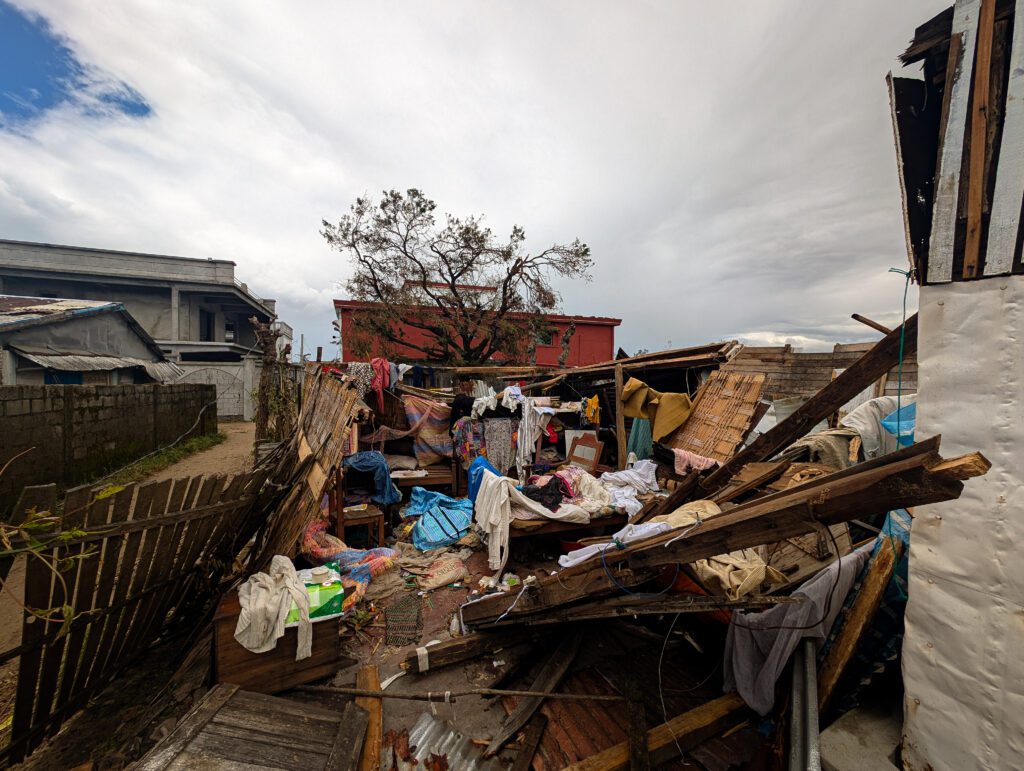 Remains of a building in Salazamay District, Toamasina (credit: Gino Antsa Randrianasolo)